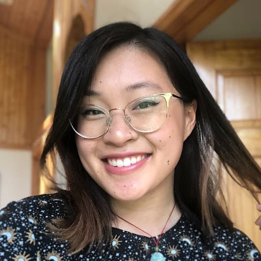 headshot of Theresa Gao 