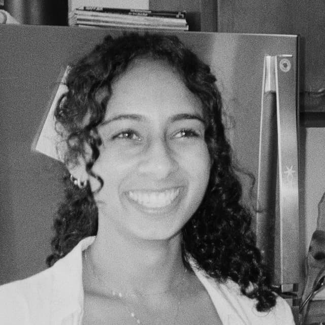 headshot of Arushi Bandi 