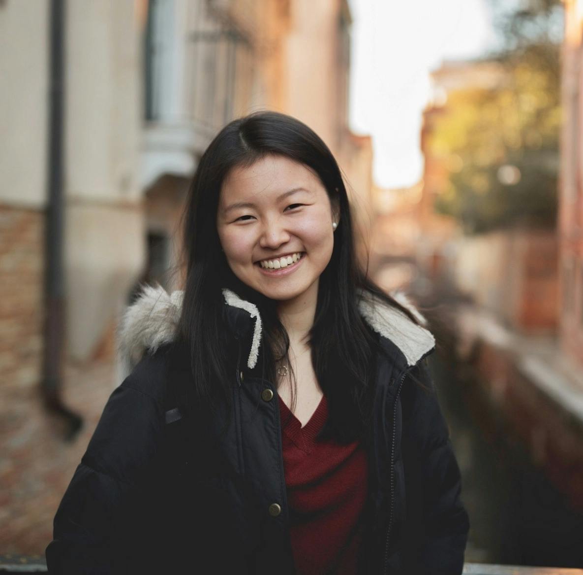 Headshot of Alicia Guo